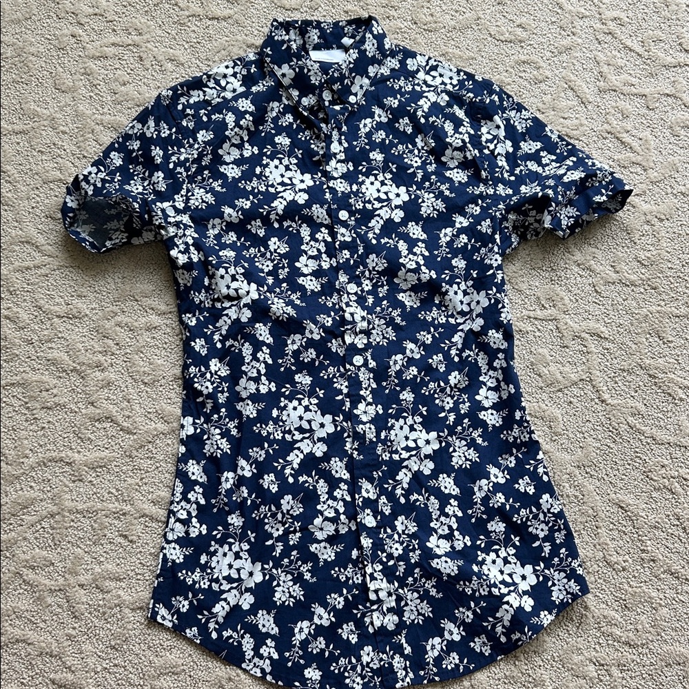 Button-Up Shirts - image 2